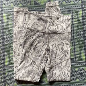 Lulu lemon wunder train light weight